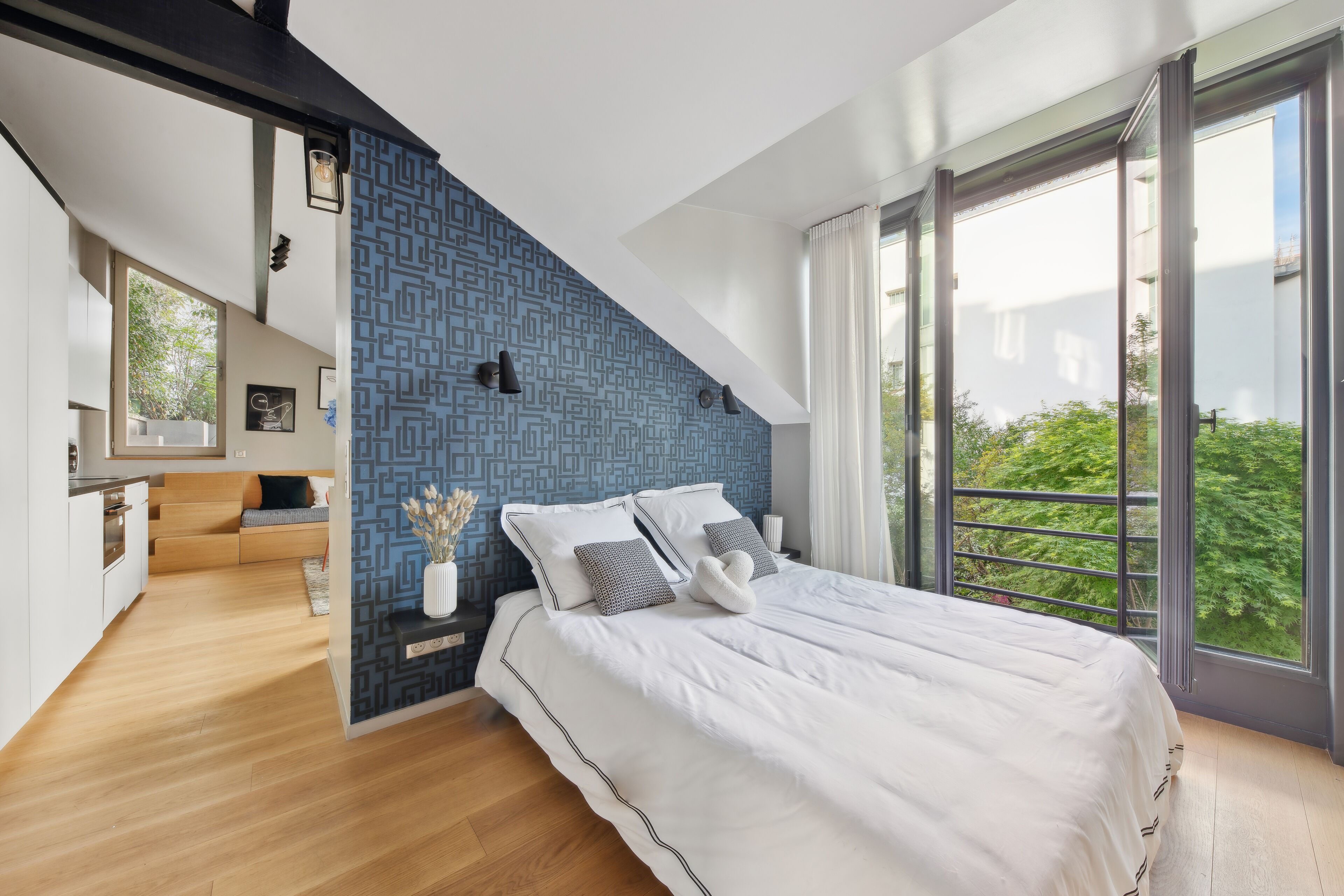 5 slaapkamers, een strijkplank/strijkijzer, wifi, beddengoed