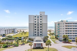 Condo, várias camas (Royal Gulf Beach & Racquet Club 5313) | Fachada