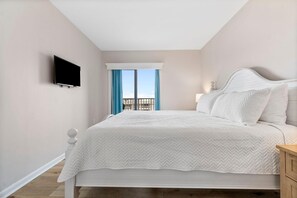 Condo, Multiple Beds (Royal Gulf Beach & Racquet Club 5313) | 2 bedrooms, iron/ironing board, WiFi - Royal Gulf Beach & Racquet Club 5313 (Gulf Shores)