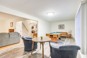Games room - Barnes City House ~ 3 Mi to Hunting & Fishing! (Barnes City)