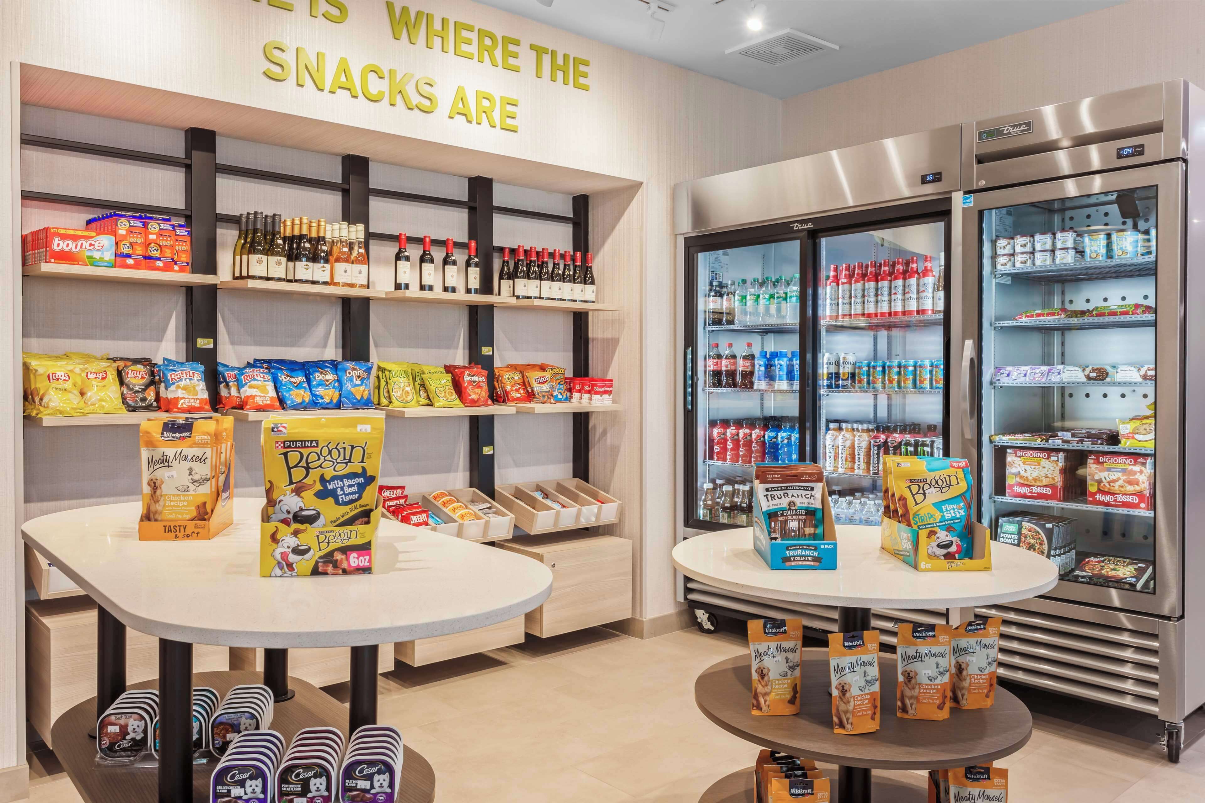 Snack bar