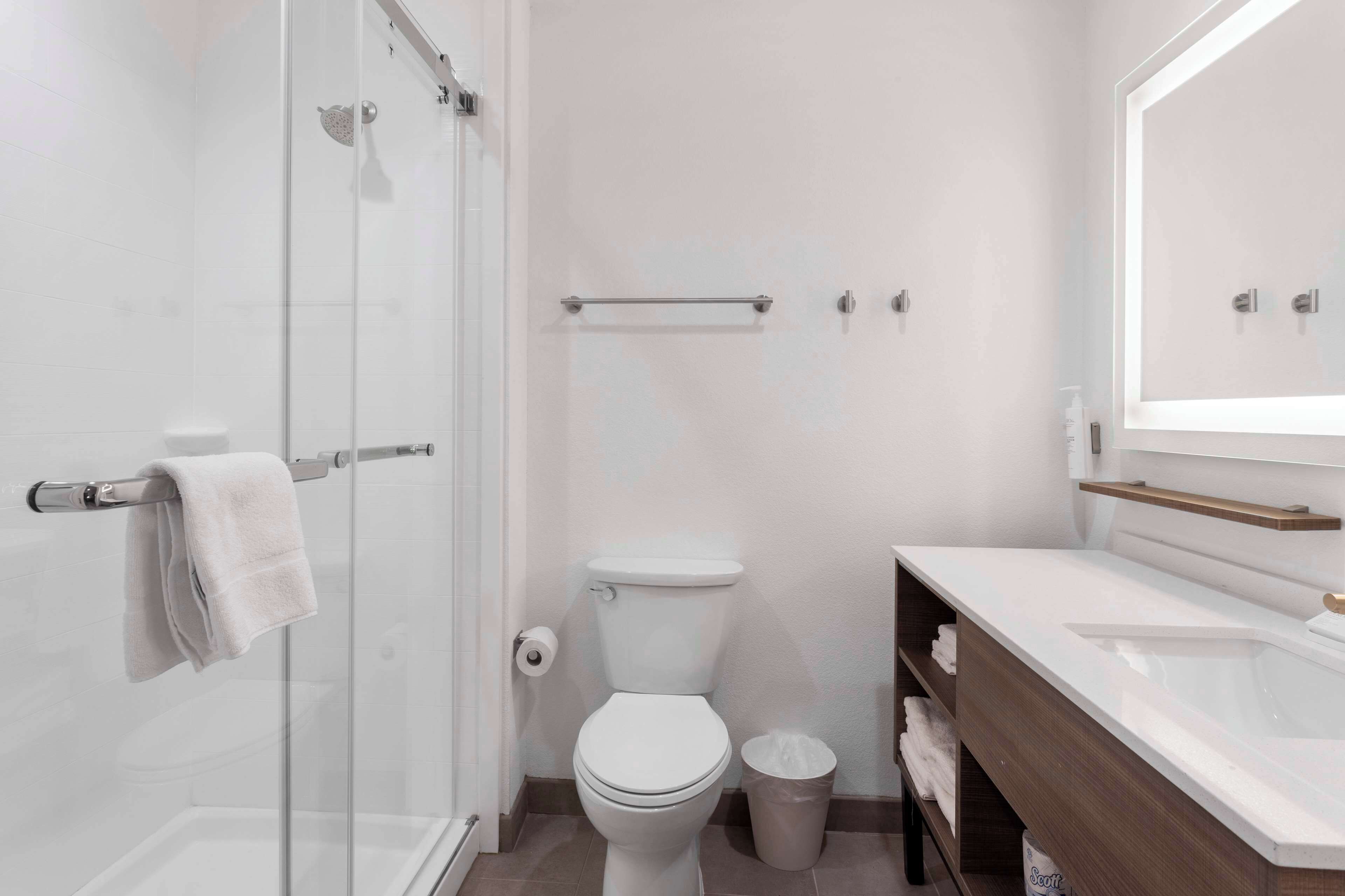 Shower kamar mandi