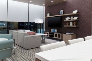 Lobby - Homewood Suites by Hilton Cypress Orange County (Los Alamitos)