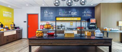 Free daily buffet breakfast