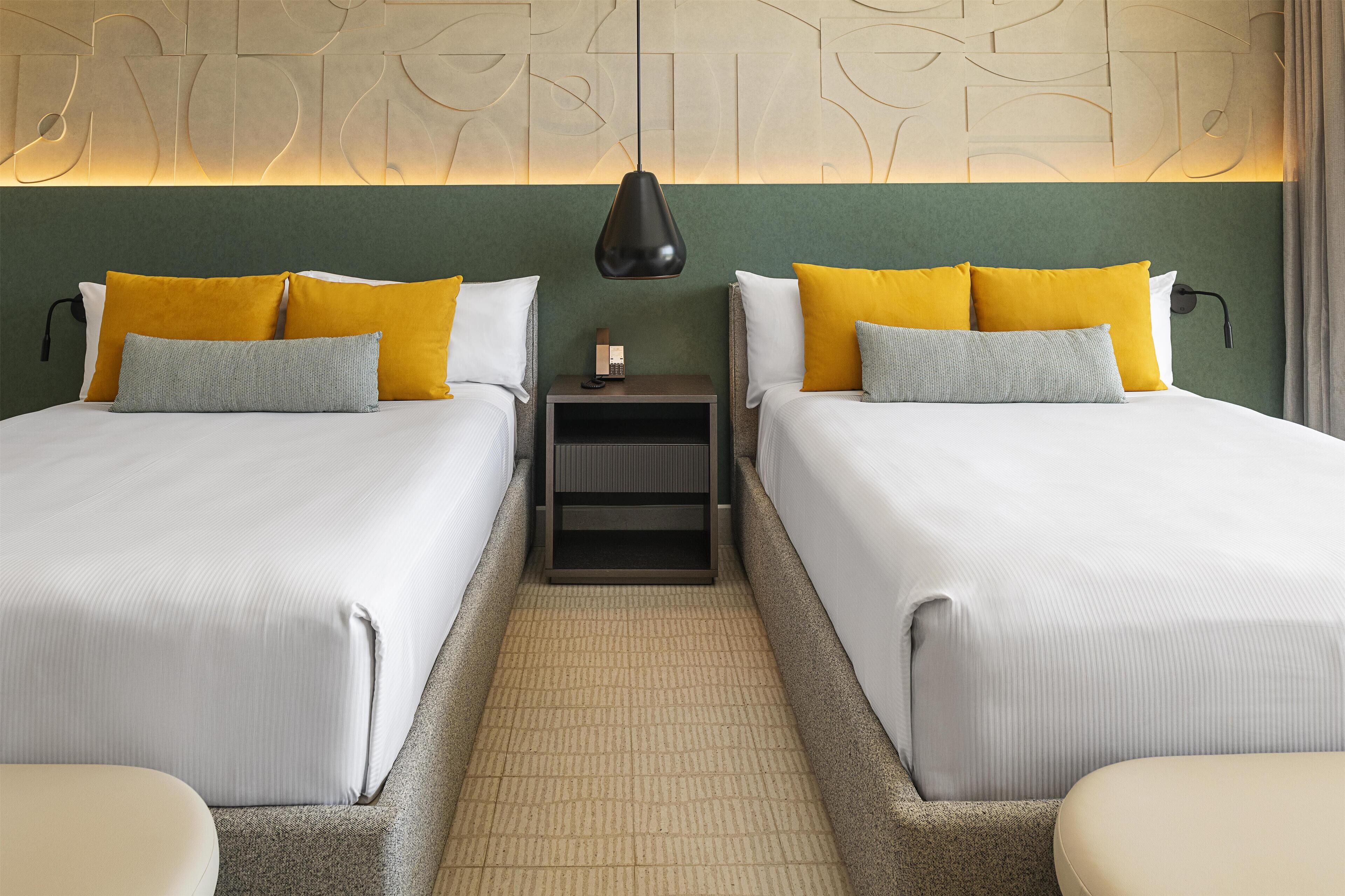 Ropa de cama de alta calidad y artículos del minibar gratis 