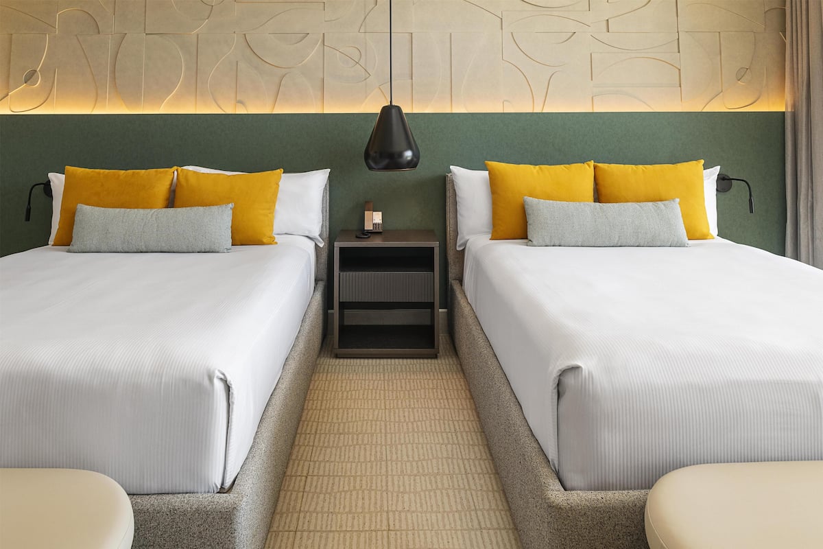 Premium bedding, free minibar, in-room safe, desk