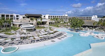 Zemi Miches Punta Cana All-Inclusive Resort, Curio by Hilton