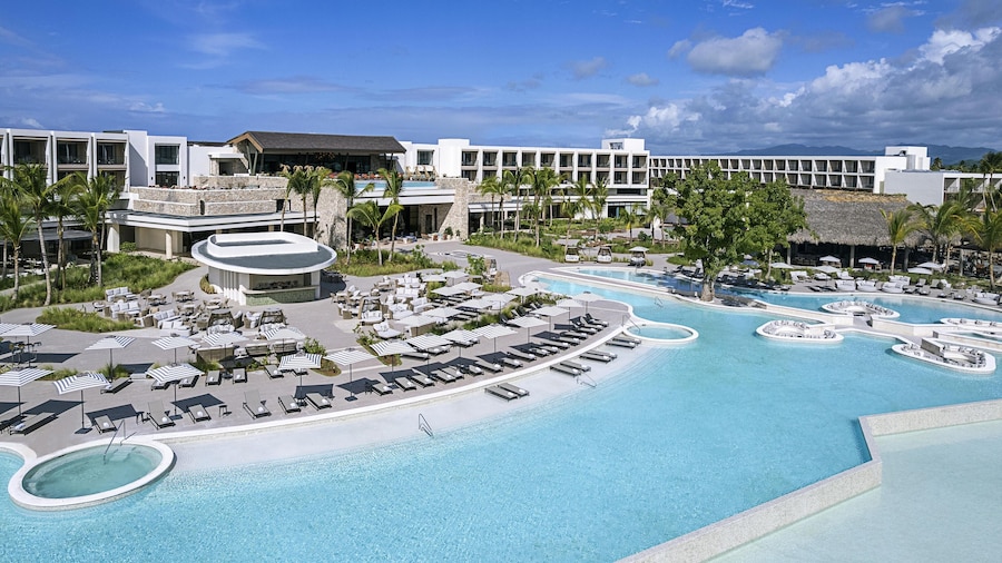 Zemi Miches Punta Cana All-Inclusive Resort, Curio by Hilton