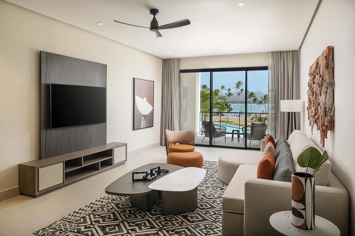 Suite, 1 Bedroom, Ocean View (Club Azure, King) | Living area | 50-inch Smart TV with digital channels