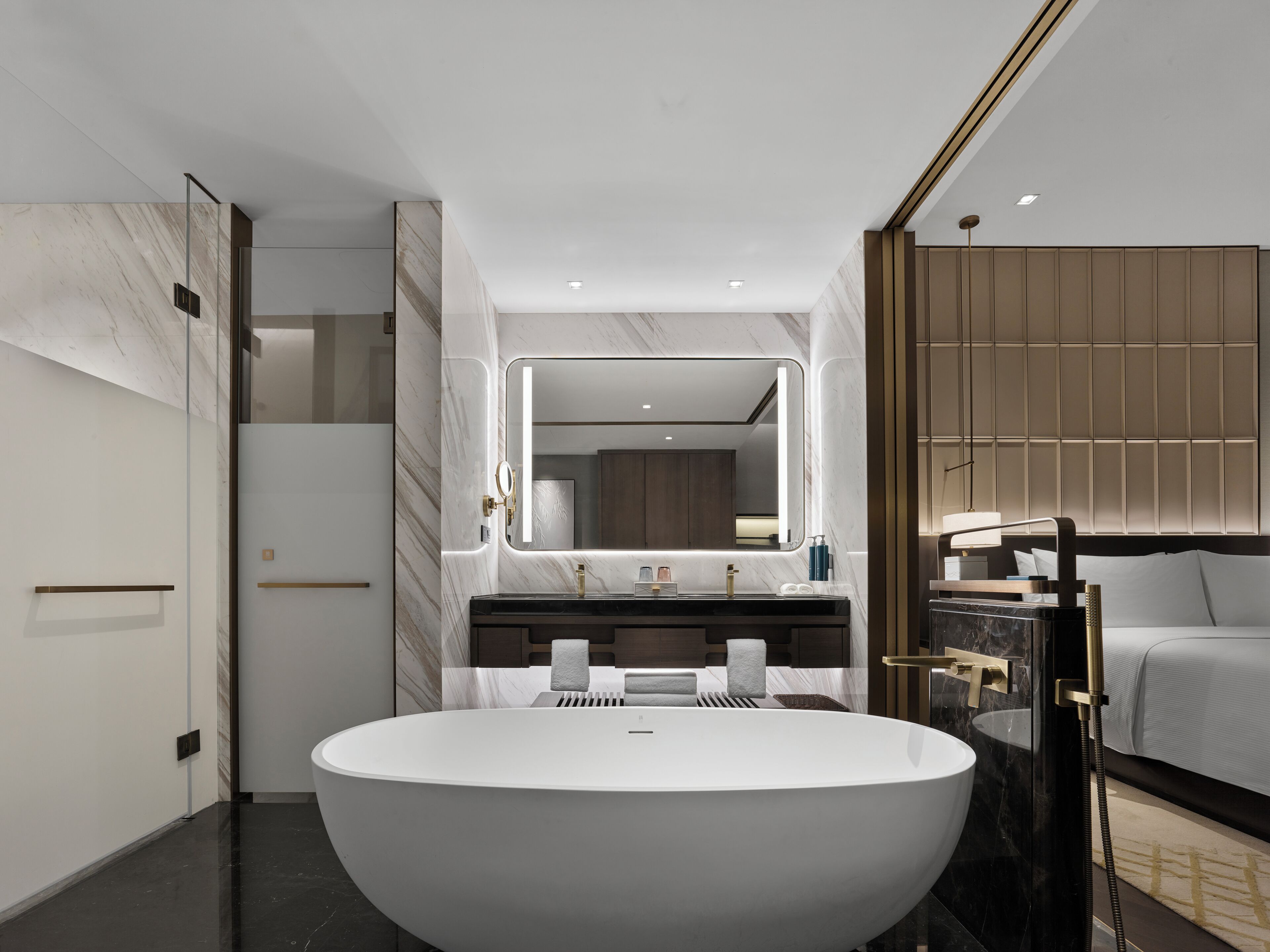 Basic Room, 1 King Bed, Balcony | Bathroom | Rainfall showerhead, designer toiletries, hair dryer, bathrobes