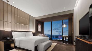 Executive-rum - 1 kingsize-säng | 1 sovrum, sängtillbehör av högsta kvalitet, duntäcken och minibar