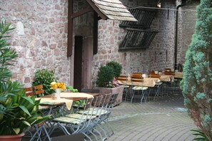 Outdoor dining - Heidelberg und Eine Traum Location Tierfreundlich (Walldorf)