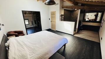 5 chambres, fer et planche Ă repasser, Wi-Fi, draps fournis