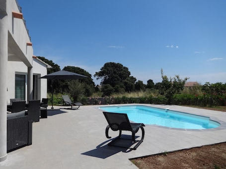 Piscine. VILLA NEUVE PISCINE PRIVEE.900M PLAGE.6PERS.TT CONFORT