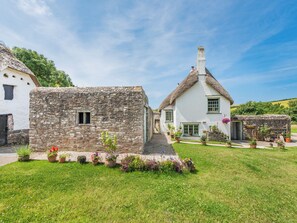 Exterior - East Titchberry Cottage (Hartland)