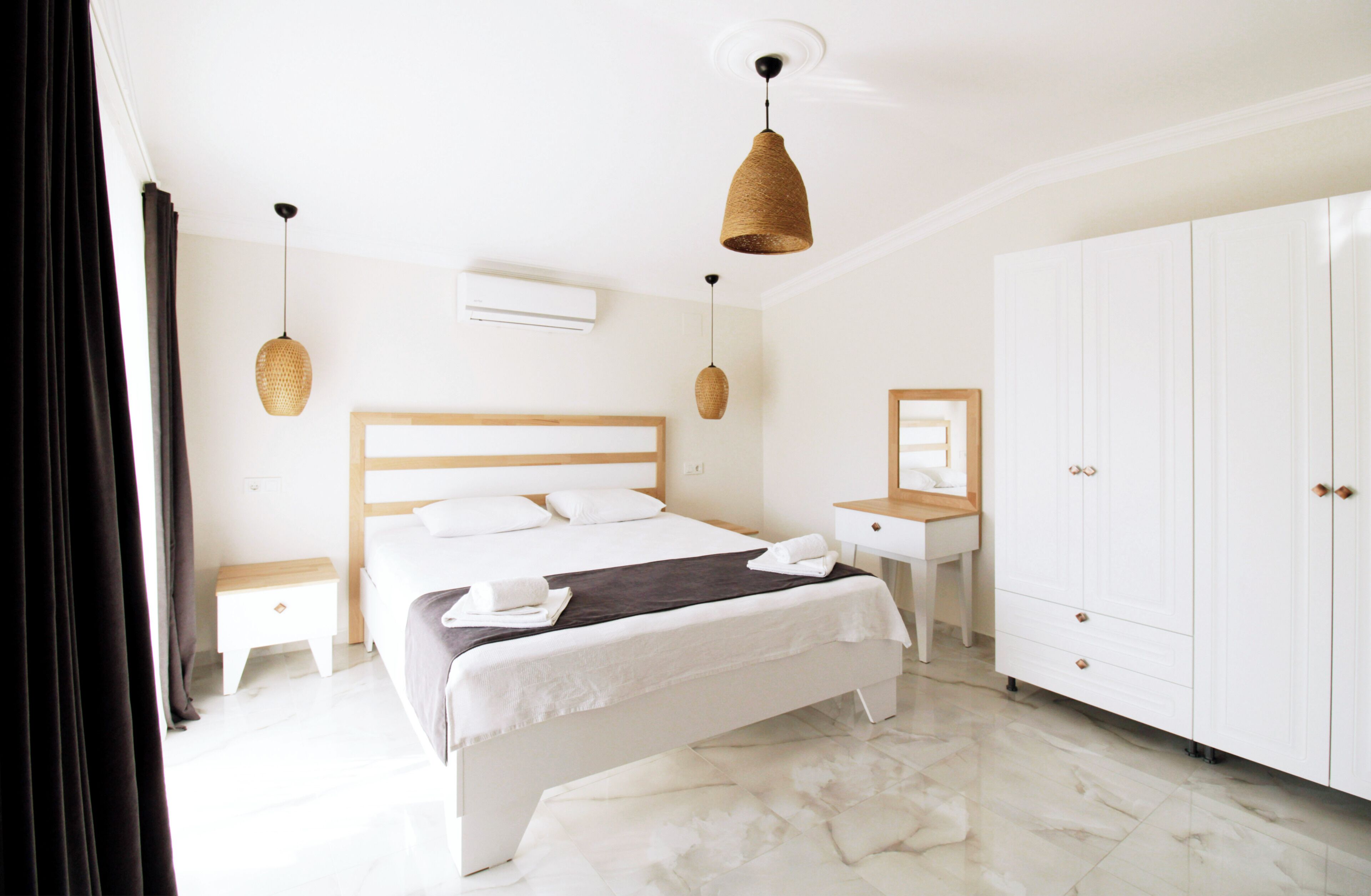 Minibar, postazione laptop, Wi-Fi gratuito, lenzuola