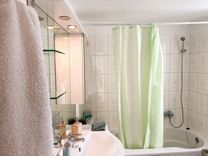 House | Bathroom | Combined shower/tub, deep soaking tub, towels
