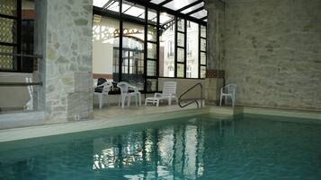 Piscine couverte