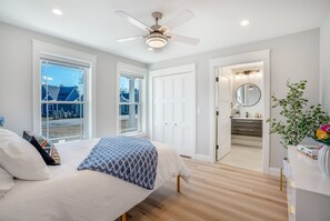 4 bedrooms, in-room safe, iron/ironing board, WiFi