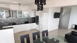 Appartement, 5 chambres, fumeurs, balcon | Intérieur