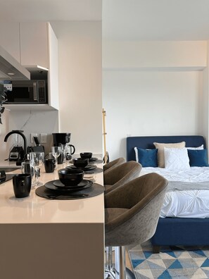 1 chambre, literie de qualité, couette en duvet, décor unique