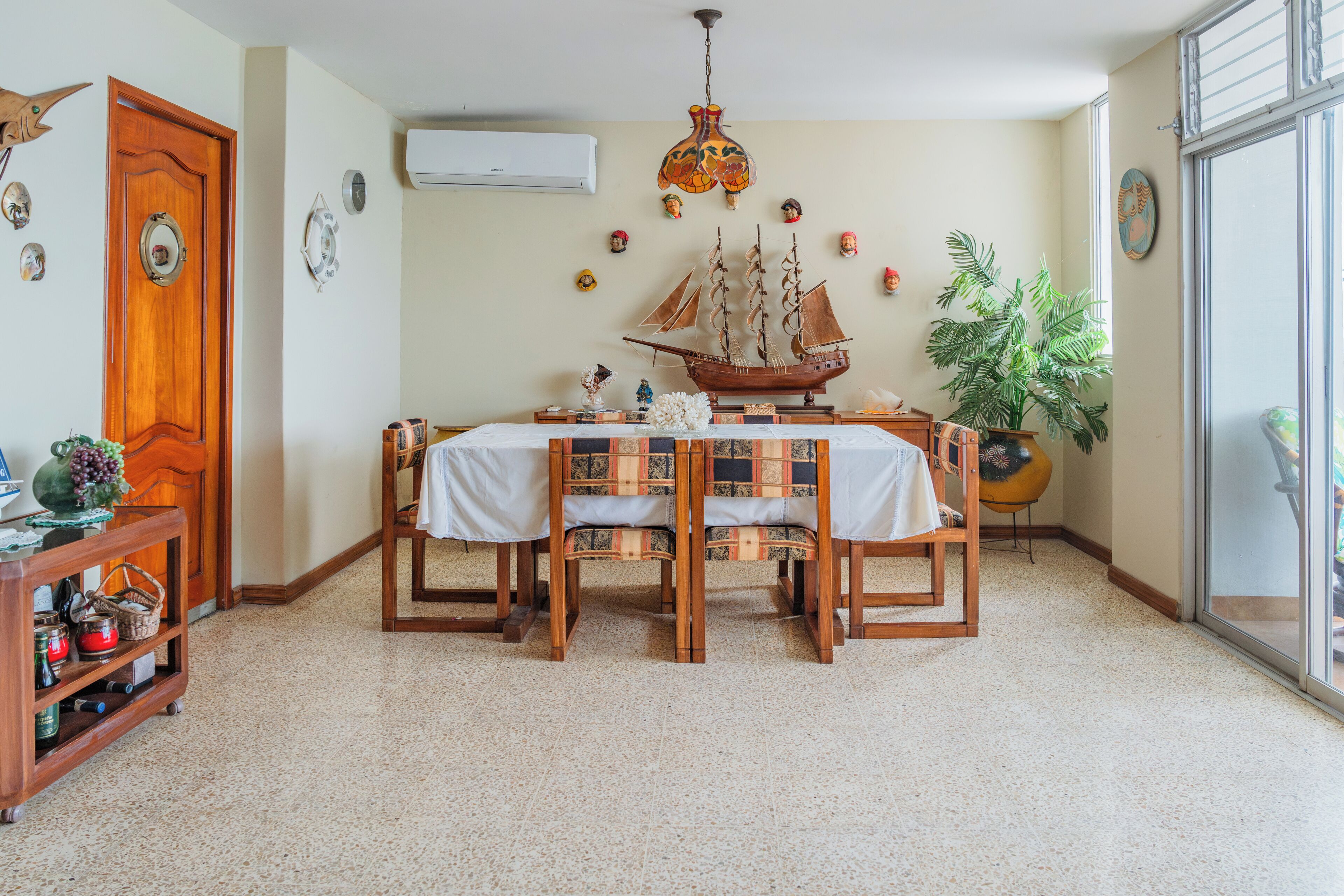 Apartment | Dining