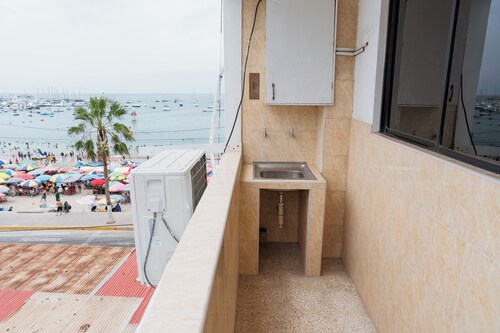 Apartment - Sleeps & Free Parking