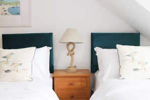 3 quartos, ferros/tábuas de passar roupa, Wi-Fi de cortesia