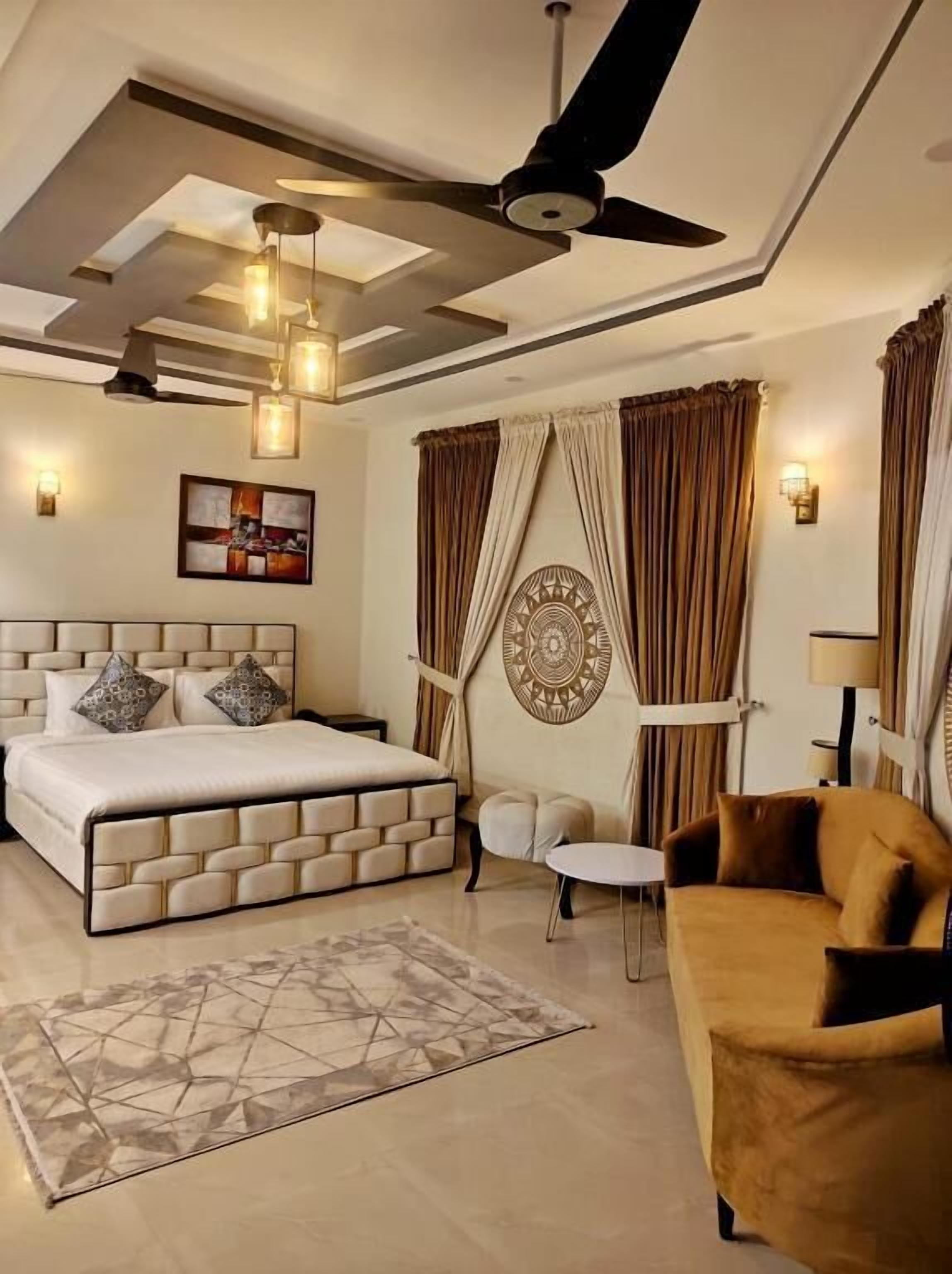 Äänieristys, silitysrauta/-lauta, ilmainen Wi-Fi