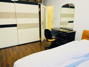 Apartment | 2 bedrooms, free WiFi, bed sheets - Stunning 2-bed Apartment in Praha 4 (Prague)