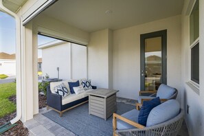 Terrace/patio - Tranquil Vacation Haven in Vibrant Waterside Community (Sarasota)