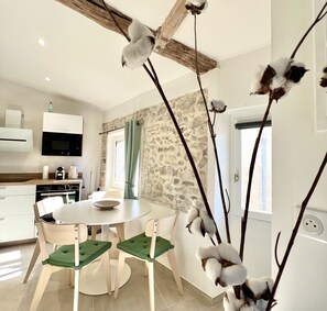Dining - Old Antibes - 1 bedroom - 4 people (Antibes)