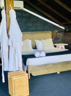 1 bedroom, WiFi - Scenic Bay View Family Suite (Weligama)