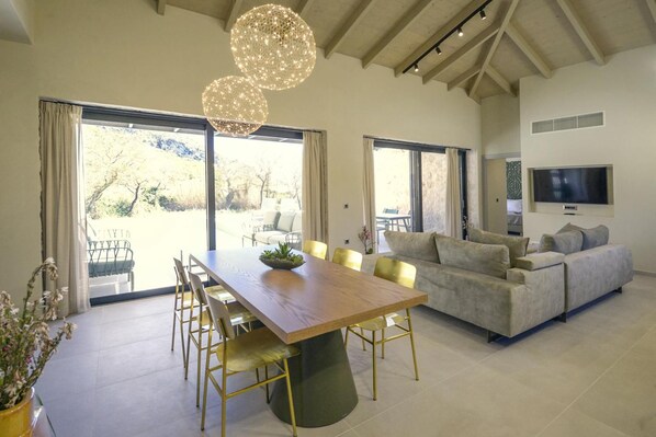 Villa | 3 bedrooms - Villa Selena in Ionian Islands (Kefalonia)