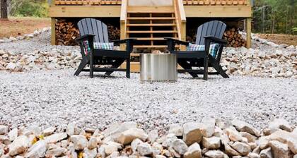 Peaceful, heated tent with Center Hill Lake Access