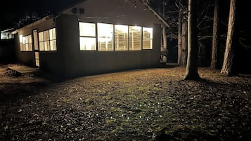 Enceinte de lâhĂ©bergement