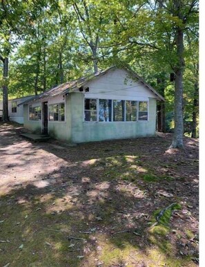 Exterior - Lake Gaston waterfront, boat ramp, canoe, kayaks, fire pit, & more! (Littleton)