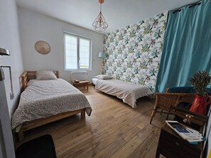 3 bedrooms, iron/ironing board, travel cot, free WiFi