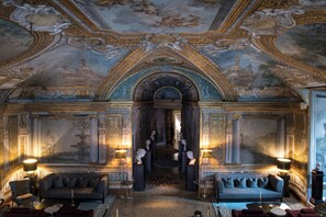 Executive lounge - Palazzo Shedir - The Leading Hotels of the World (Rome)