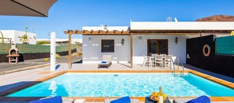 Villa Sonada - Two Bedroom Villa, Sleeps 4