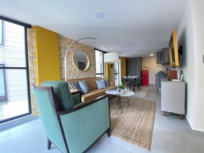 Business Apartment | Living area