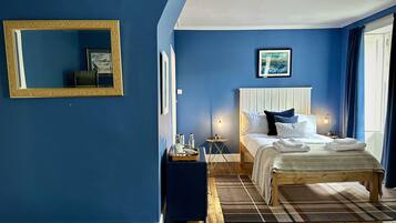 Family Room, Ensuite, Garden View (The Blue Room) | Soundproofing