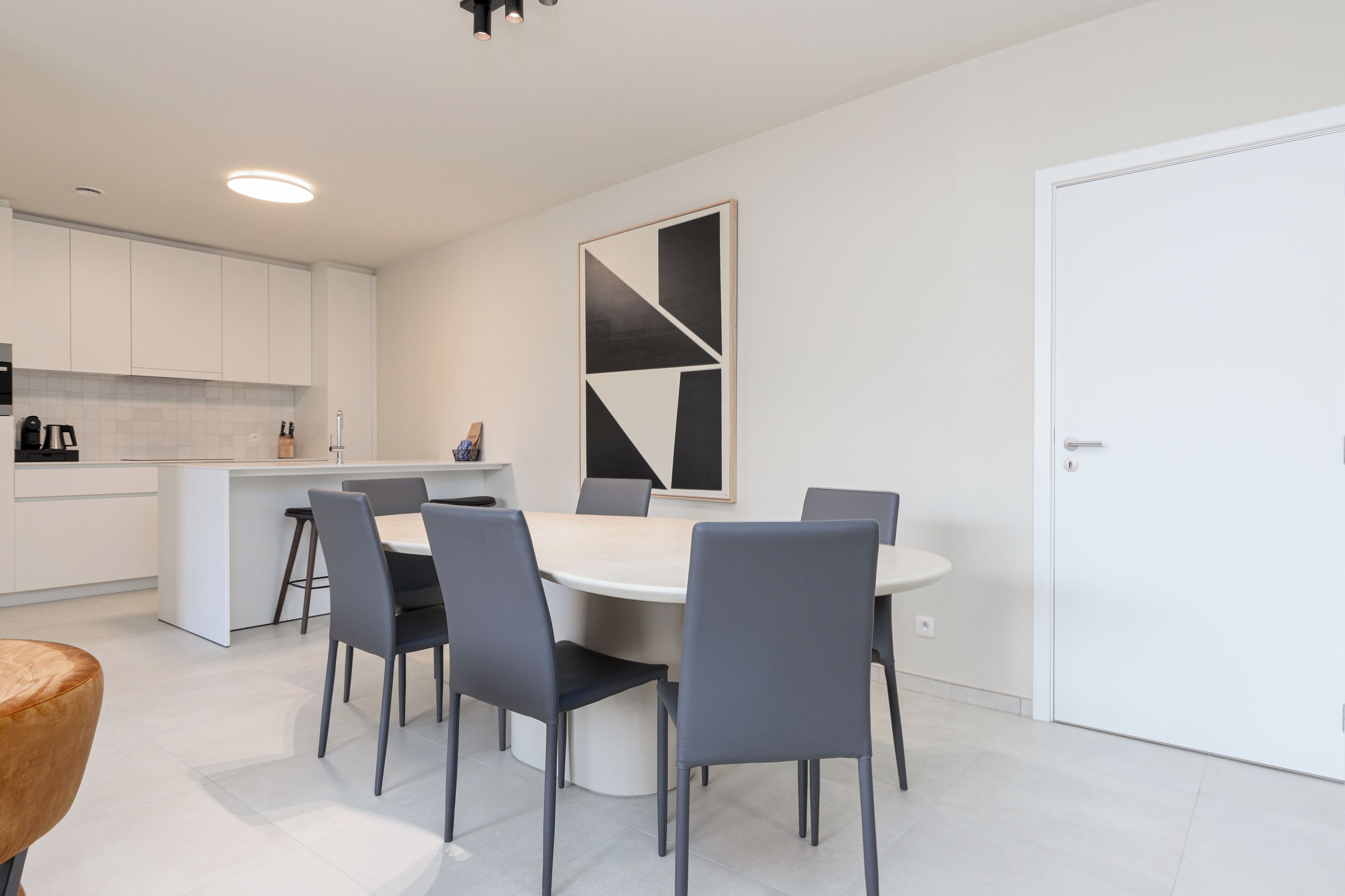Deluxe appartement, 2 slaapkamers, balkon, uitzicht op de stad | Dineren op de kamer