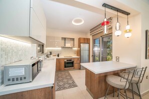 Mikrobølgeovn, ovn og oppvaskmaskin