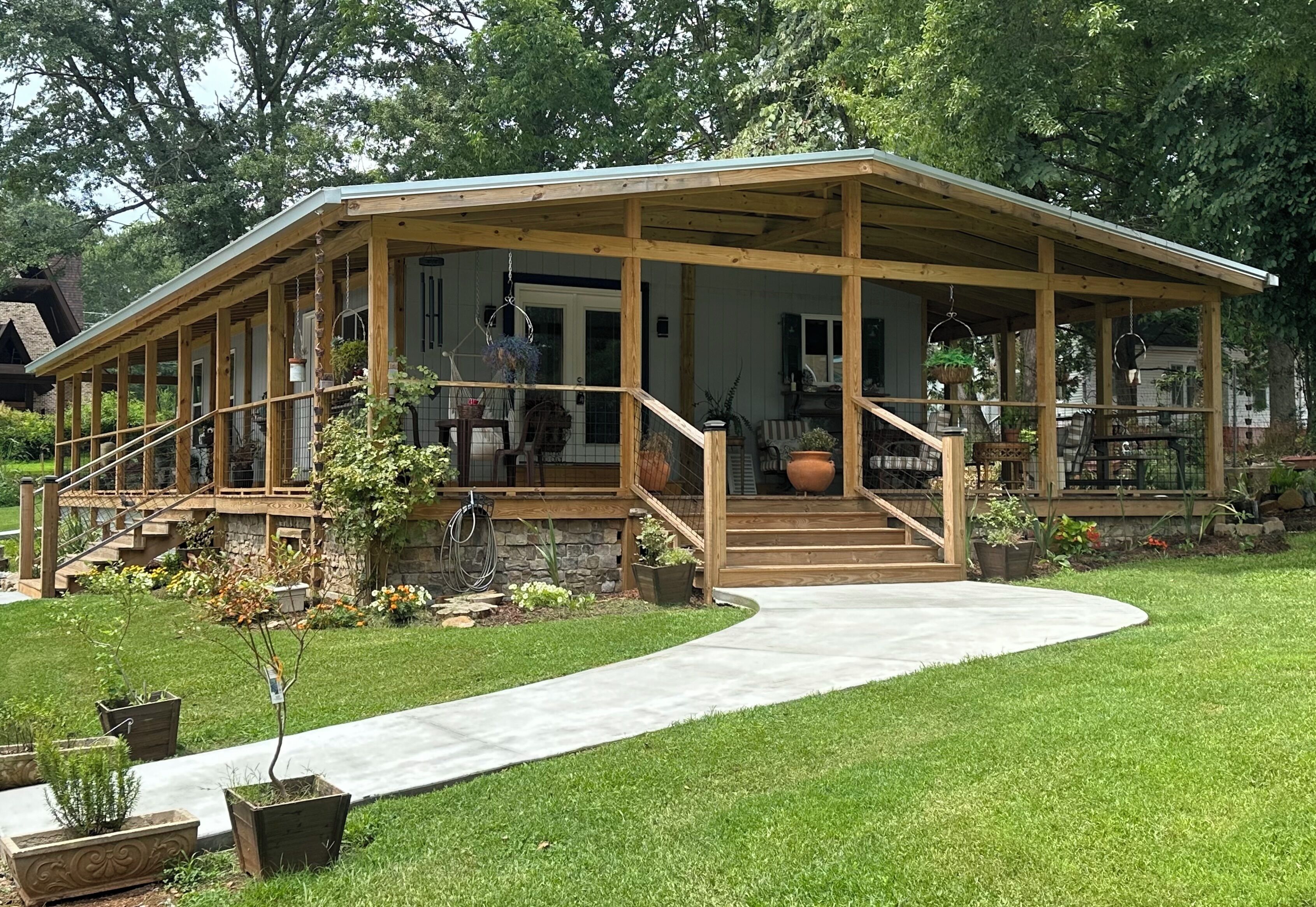 Cozy Walhalla Cottage at the foothills of the Blue Ridge Mountains. 