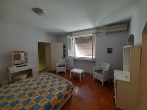 Ferienhaus | 4 Schlafzimmer, Bügeleisen/Bügelbrett, Bettwäsche