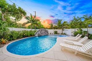 House, Accessible | 5 bedrooms, Internet - Crescent Beach House (Siesta Key)