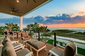 House, Accessible | 5 bedrooms - Sunset Blue in Siesta Key (Siesta Key)