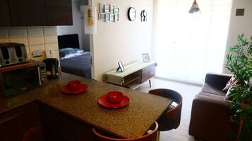 Apartment | Private kitchen | Full-size fridge, cookware/dishes/utensils