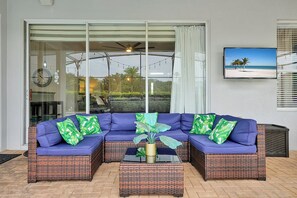 Smart TV, videogiochi, tavolo da calcetto, tavolo da ping pong